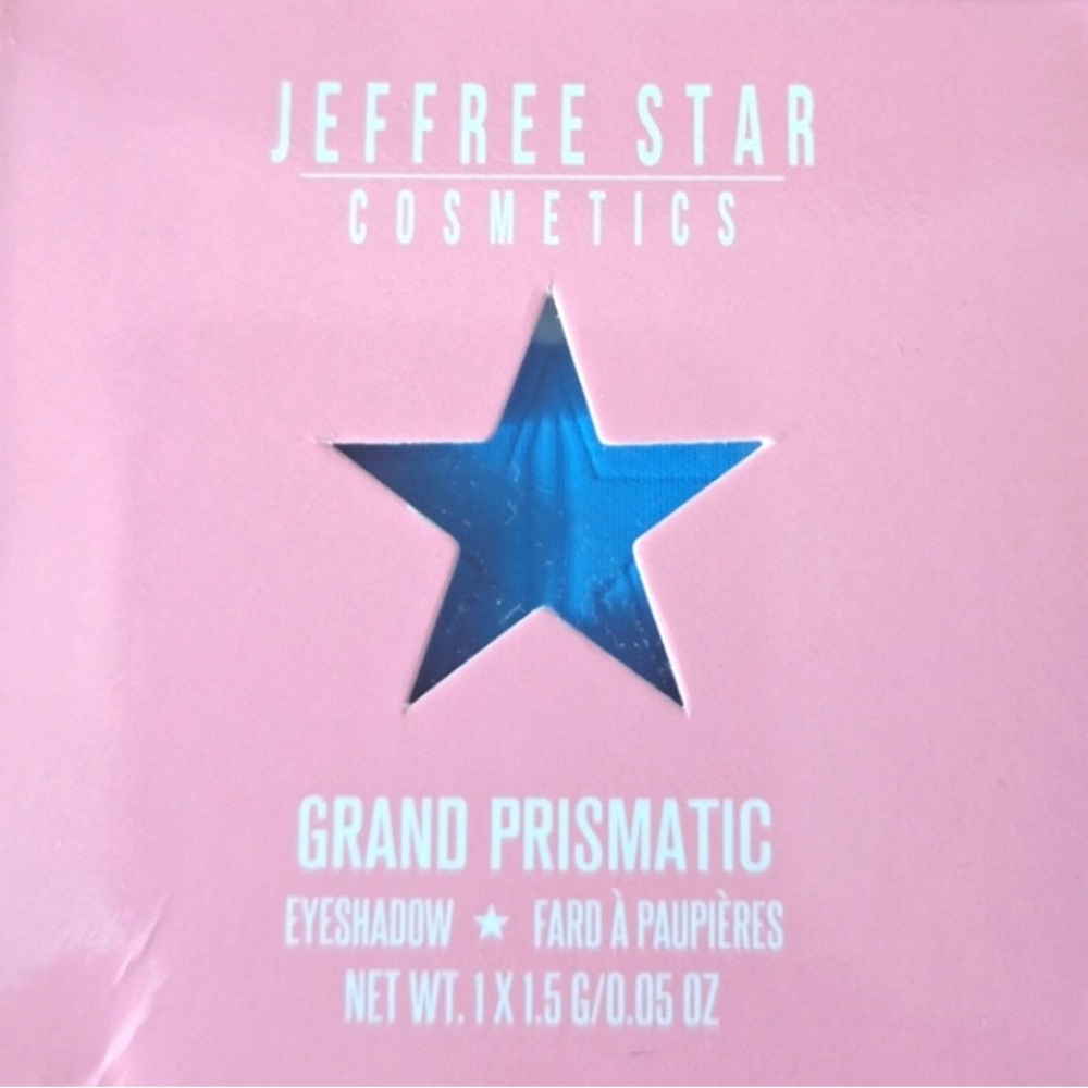 Jeffree Star Pressed Pigment Eyeshadow Grand Prismatic blue eyeshadow.